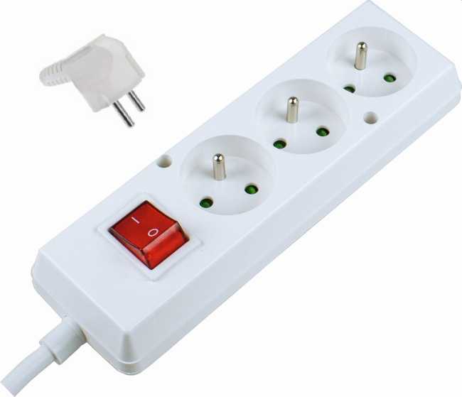 REGLETTE 3 PRISES NF - BLANCHE -1,5M CABLE H05VV-F 3G1,5 - AVEC INTERRUPTEUR